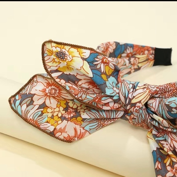 Floral headband. - Picture 4 of 6